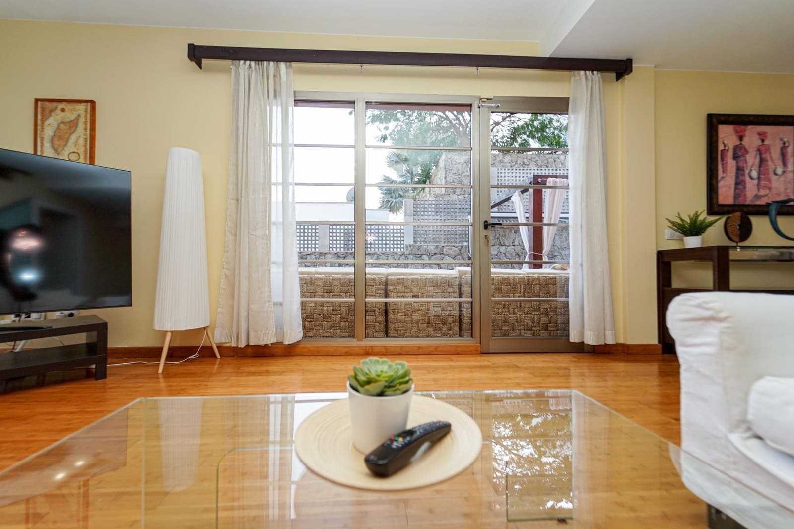 4 bedroom Villa for sale in Mogan with garage - € 795,000 (Ref: 9920629)