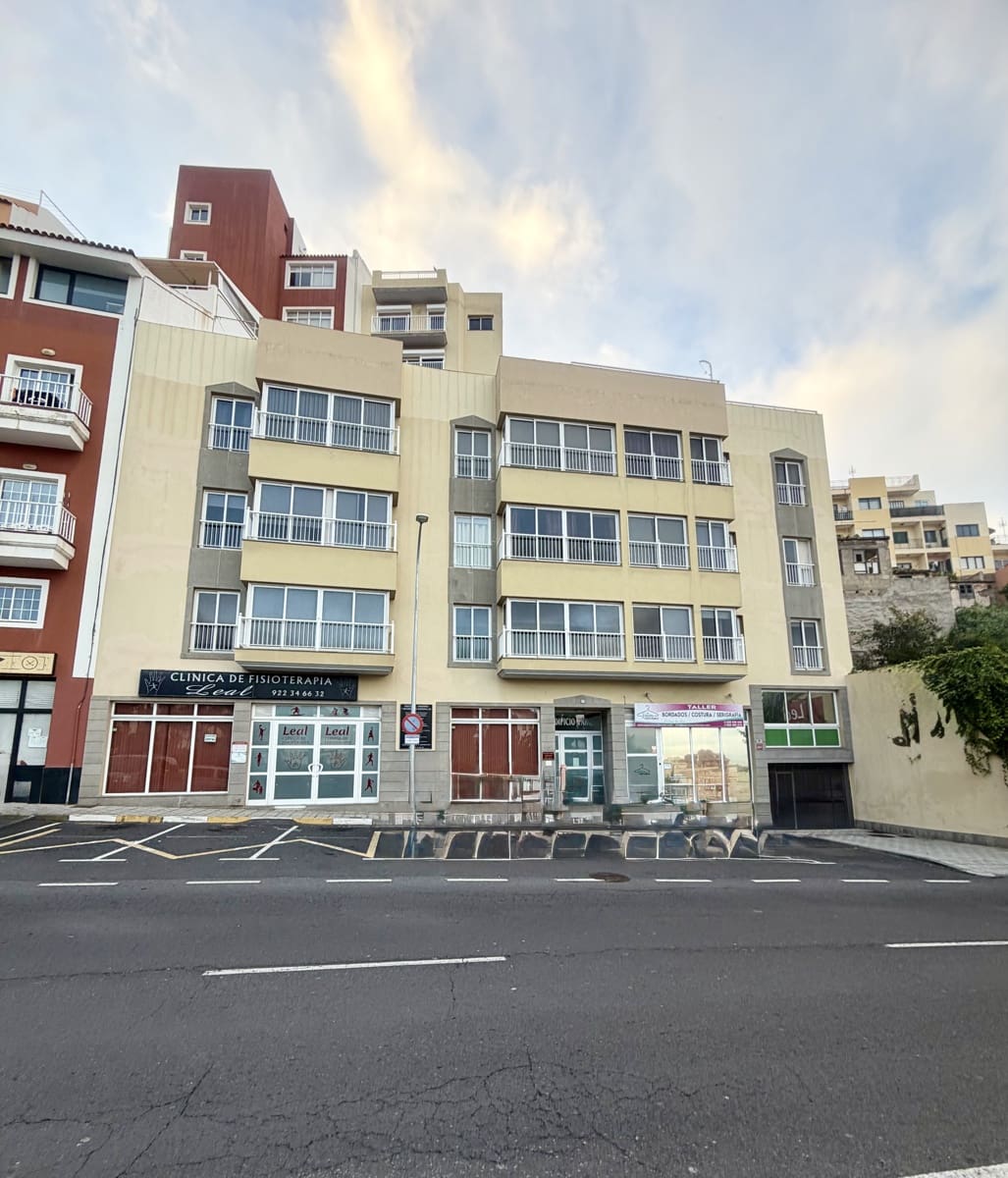 3 makuuhuone Asunto myytävänä paikassa Los Realejos mukana 
autotalli - 251 800 € (Ref: 9566622)