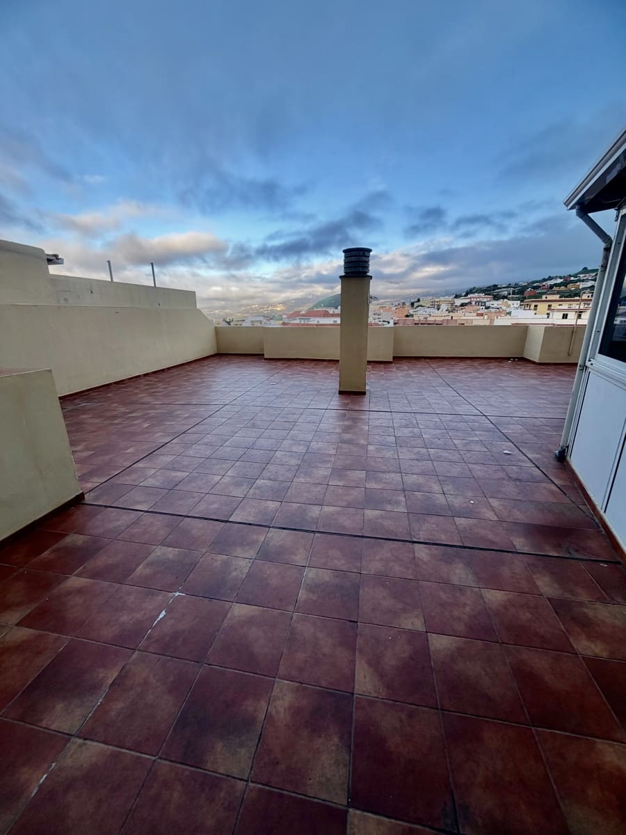 3 makuuhuone Asunto myytävänä paikassa Los Realejos mukana 
autotalli - 251 800 € (Ref: 9566622)