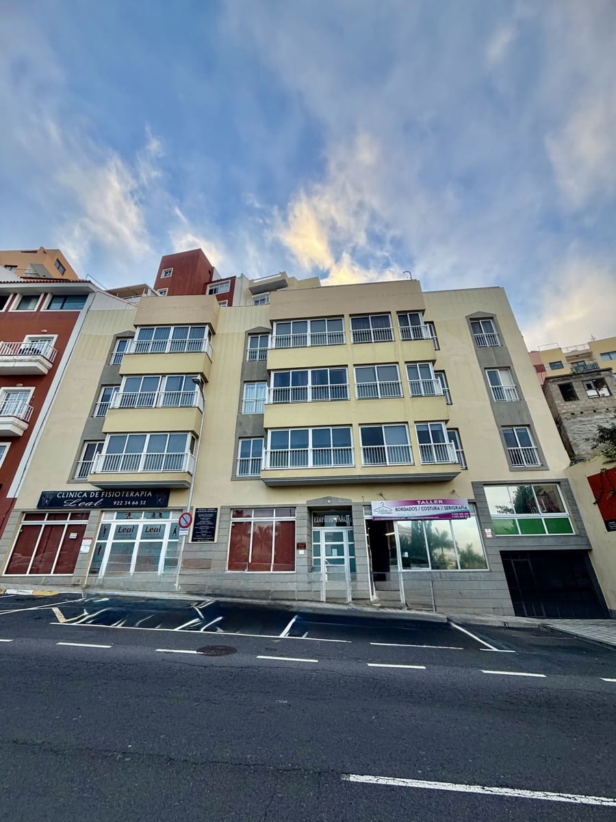 3 makuuhuone Asunto myytävänä paikassa Los Realejos mukana 
autotalli - 251 800 € (Ref: 9566622)