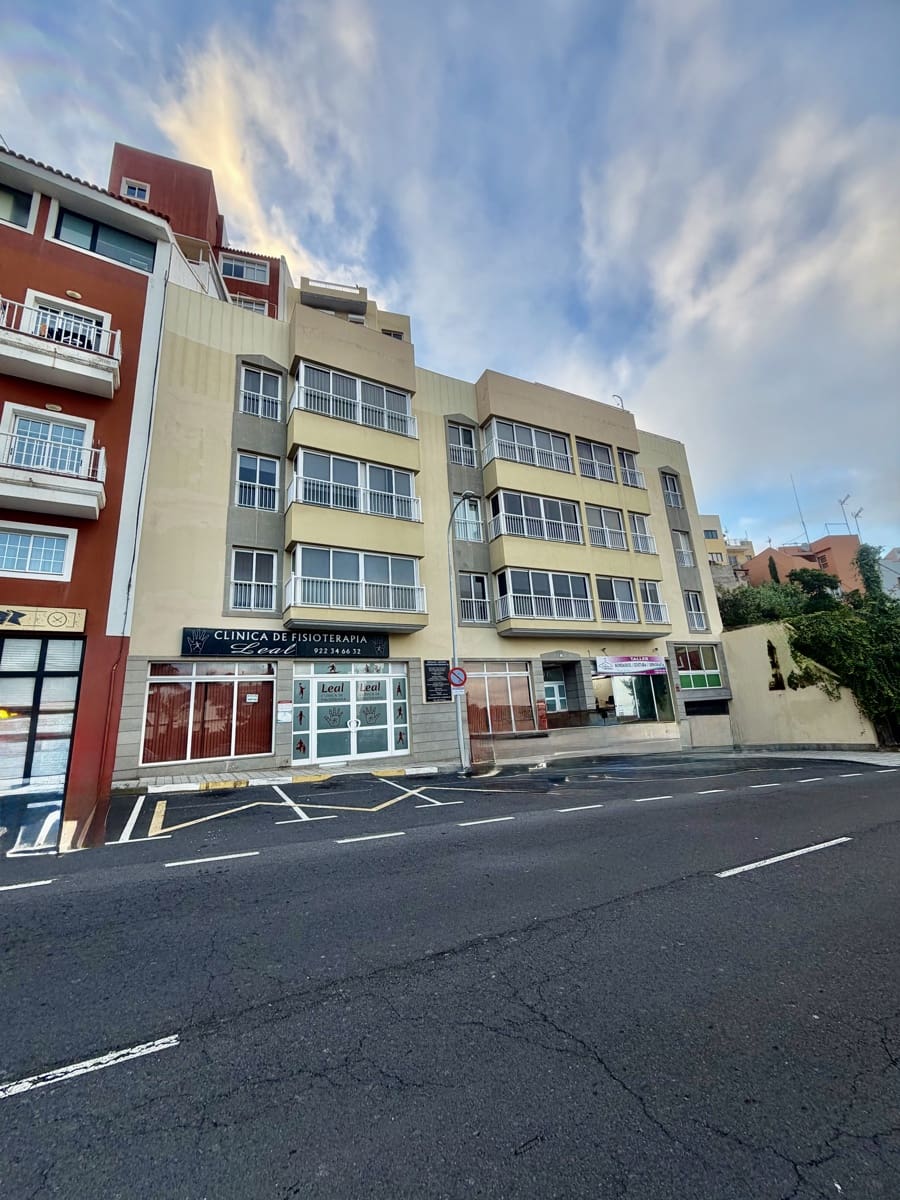 3 makuuhuone Asunto myytävänä paikassa Los Realejos mukana 
autotalli - 251 800 € (Ref: 9566622)