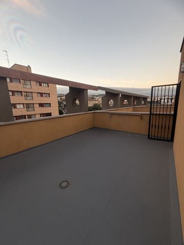 2 slaapkamer Flat te koop in La Gallega, Santa Cruz de Tenerife met garage - € 224.800 (Ref: 9566665)