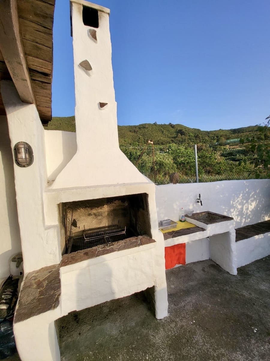 4 slaapkamer Finca/Landhuis te koop in Los Silos met garage - € 380.000 (Ref: 9567897)