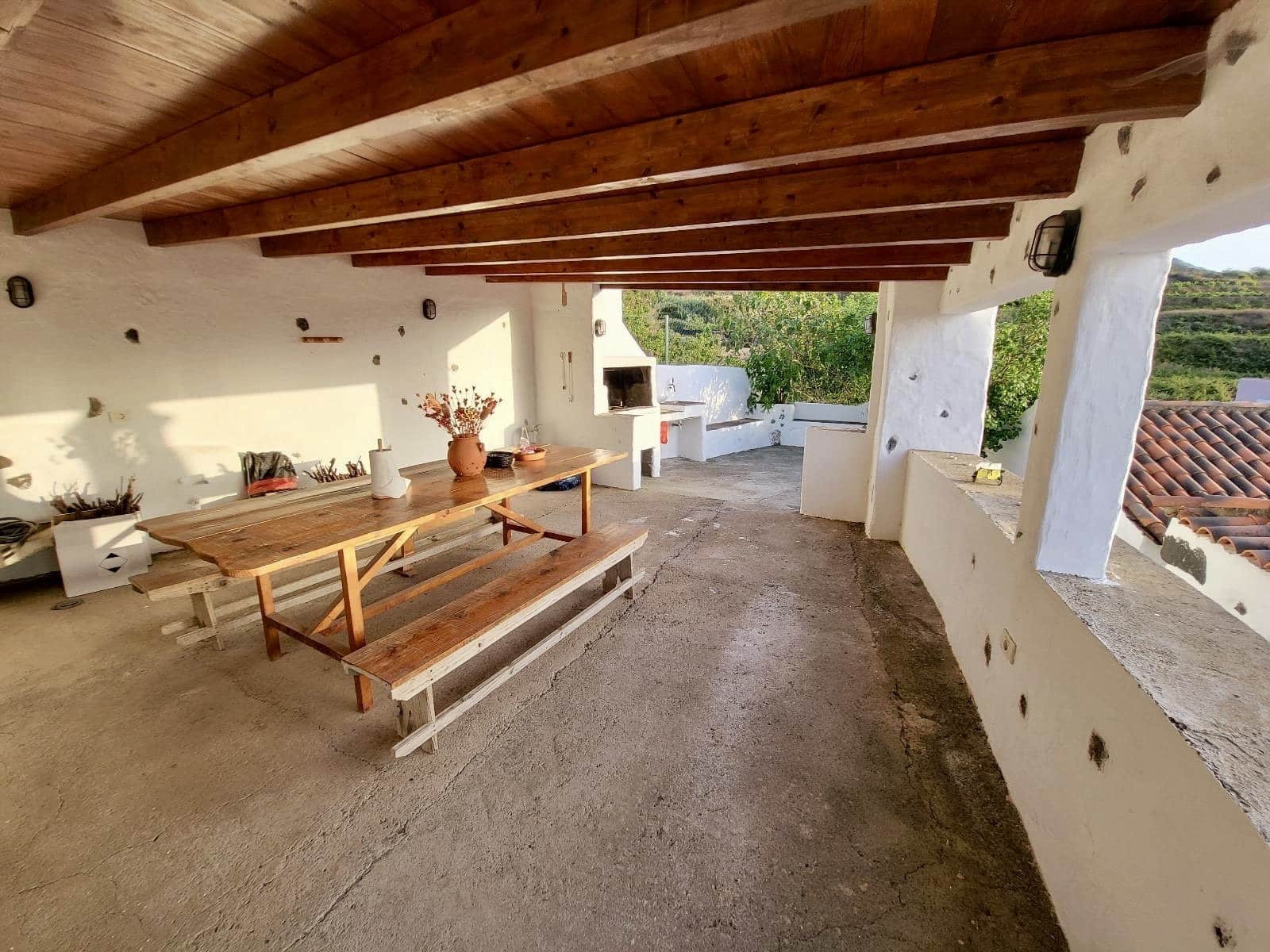 4 slaapkamer Finca/Landhuis te koop in Los Silos met garage - € 380.000 (Ref: 9567897)