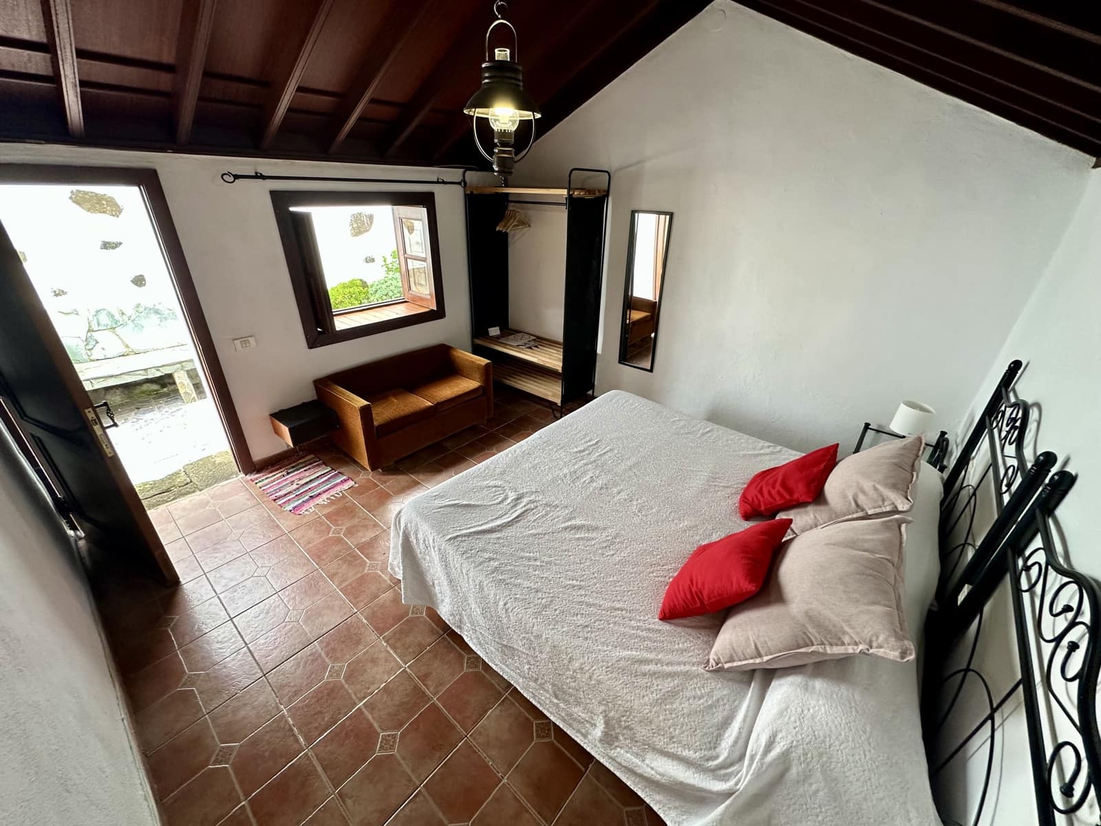 4 slaapkamer Finca/Landhuis te koop in Los Silos met garage - € 380.000 (Ref: 9567897)