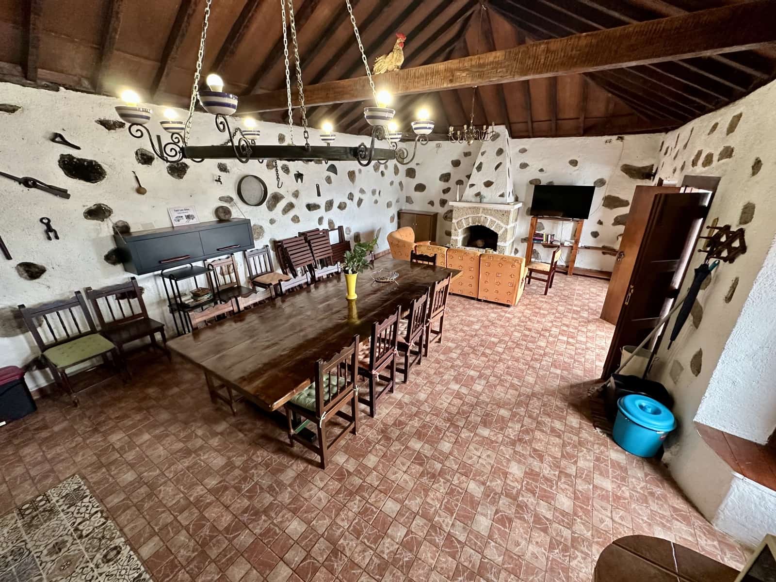 4 slaapkamer Finca/Landhuis te koop in Los Silos met garage - € 380.000 (Ref: 9567897)
