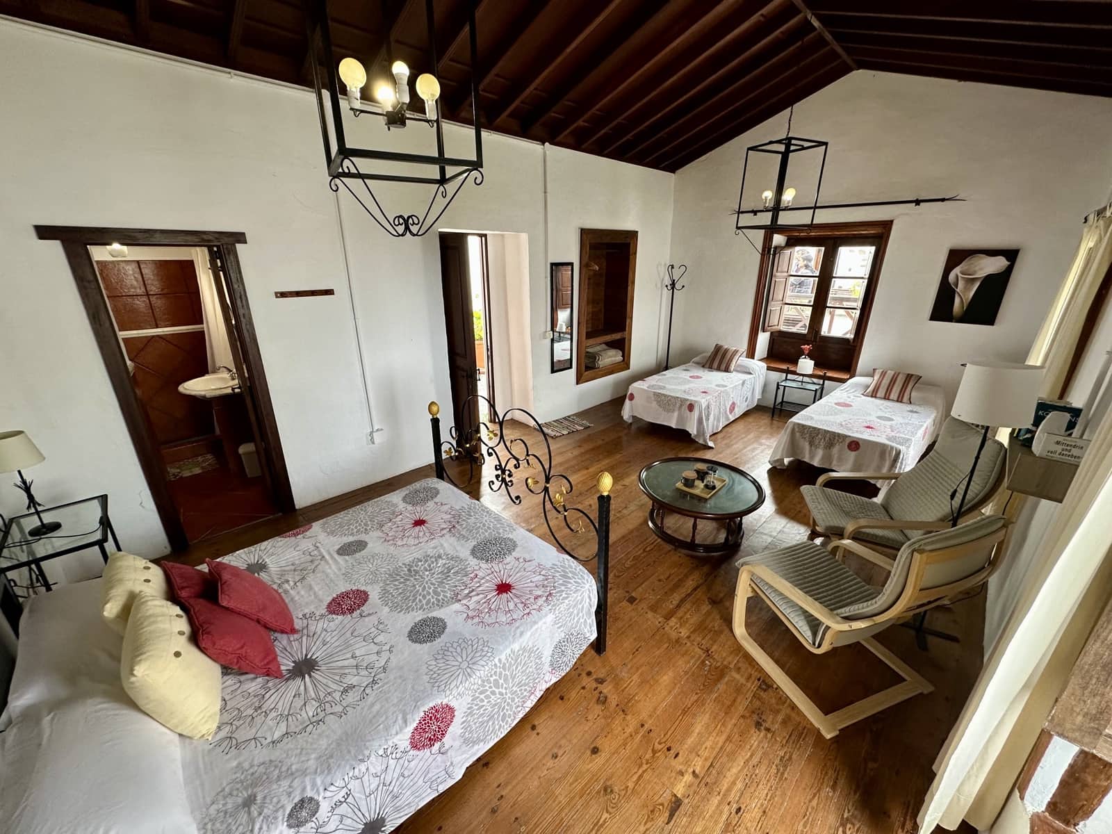 4 slaapkamer Finca/Landhuis te koop in Los Silos met garage - € 380.000 (Ref: 9567897)