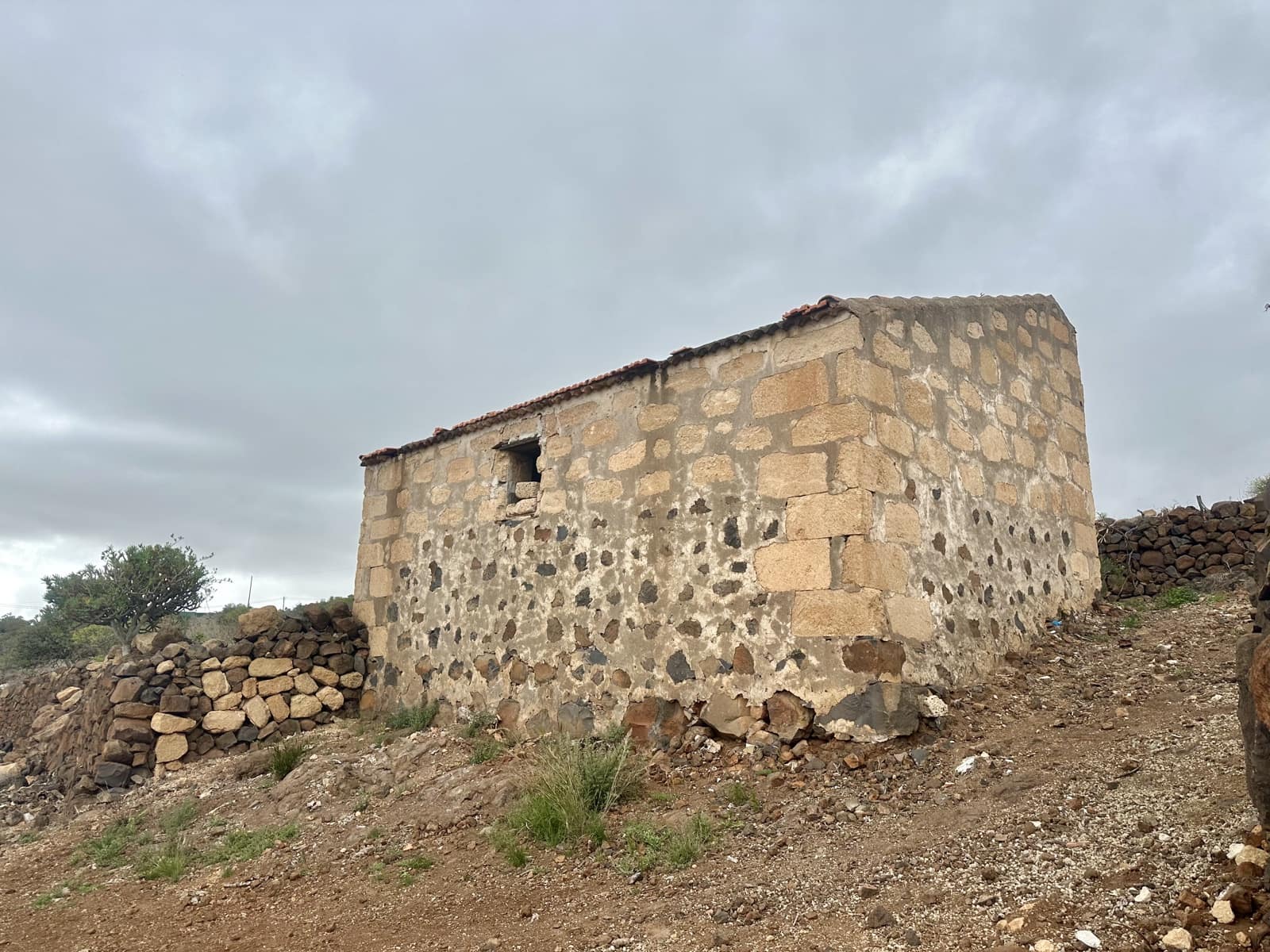 Teren niezagospodarowany na sprzedaż w San Miguel de Abona - 165 000 € (Ref: 9568033)