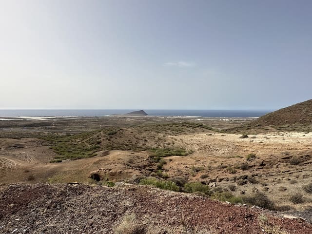 Grond te koop in San Isidro de Abona, Granadilla de Abona - € 12.500.000 (Ref: 9568085)