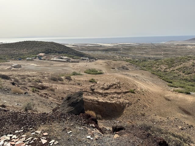 Grond te koop in San Isidro de Abona, Granadilla de Abona - € 12.500.000 (Ref: 9568085)