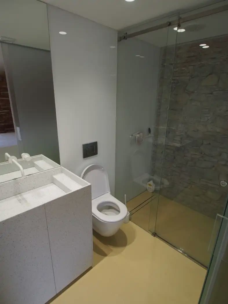 2 slaapkamer Appartement te huur in Gerona stad - € 2.100 (Ref: 10023180)