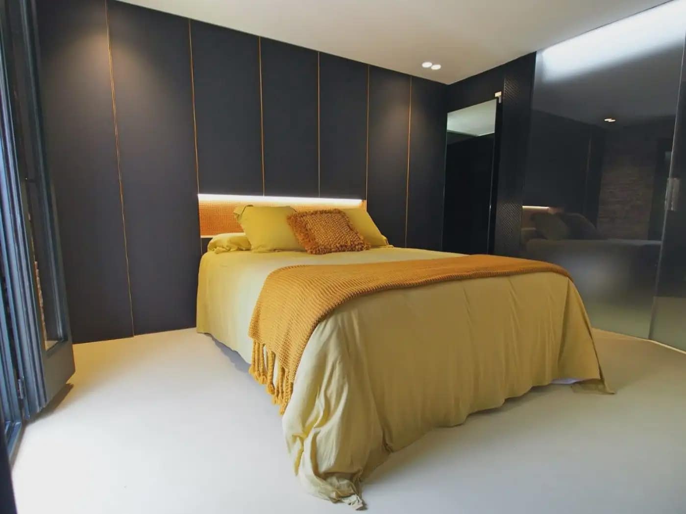 2 slaapkamer Appartement te huur in Gerona stad - € 2.100 (Ref: 10023180)