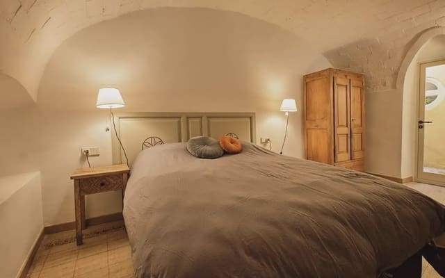 2 quarto Casa em Banda para arrendar em Girona cidade - 2 000 € (Ref: 10023259)