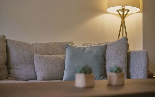 2 quarto Casa em Banda para arrendar em Girona cidade - 2 000 € (Ref: 10023259)