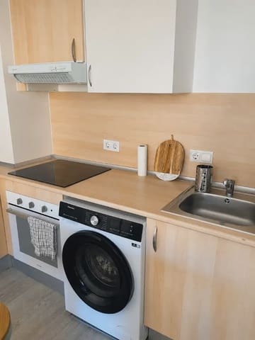 1 Zimmer Wohnung zu vermieten in Girona Stadt - 900 € (Ref: 10031121)
