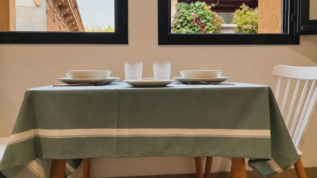 1 Zimmer Wohnung zu vermieten in Girona Stadt - 900 € (Ref: 10031121)