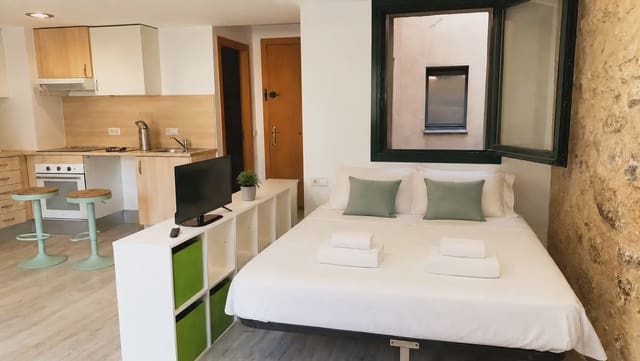 1 Zimmer Wohnung zu vermieten in Girona Stadt - 900 € (Ref: 10031121)