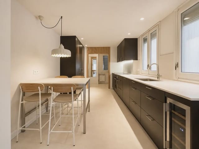 4 soverom Leilighet til salgs i Girona by - € 720 000 (Ref: 10046090)