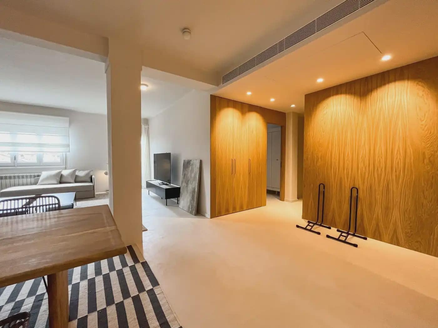 4 bedroom Flat for rent in Girona city - € 3,300 (Ref: 9809856)