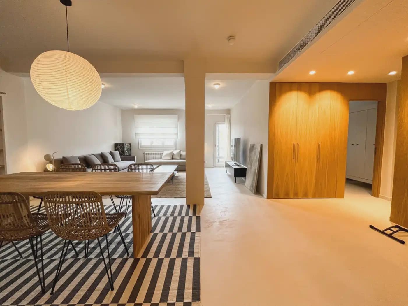 4 bedroom Flat for rent in Girona city - € 3,300 (Ref: 9809856)