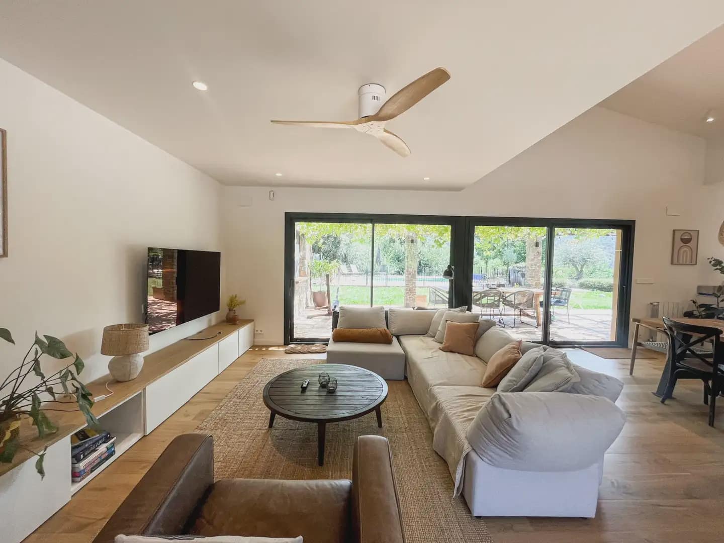 5 soverom Villa til salgs i Sant Marti de Llemena med svømmebasseng - € 890 000 (Ref: 9809857)