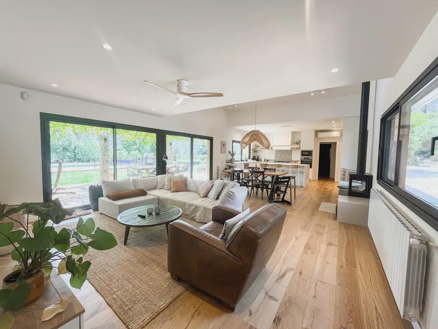 5 soverom Villa til salgs i Sant Marti de Llemena med svømmebasseng - € 890 000 (Ref: 9809857)