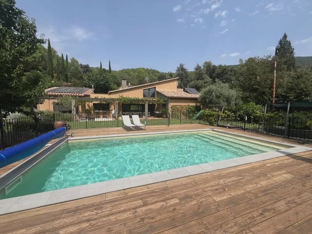 5 soverom Villa til salgs i Sant Martí de Llémena med svømmebasseng - € 890 000 (Ref: 9809857)