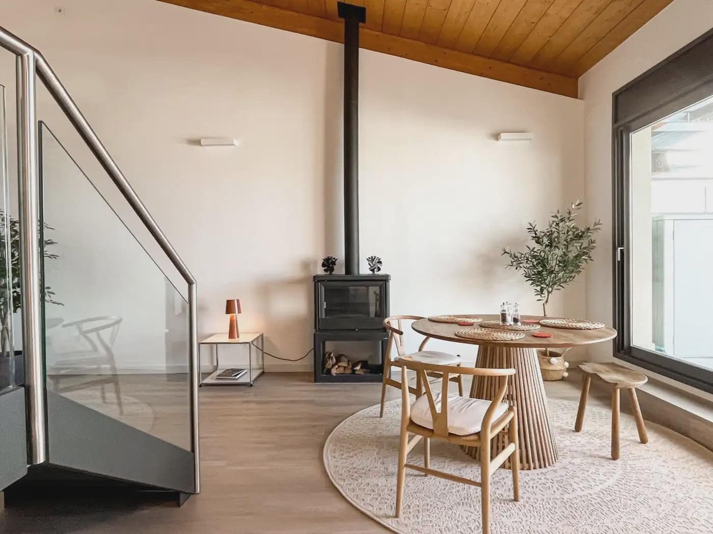 Ático de 2 habitaciones en Girona ciudad en alquiler con garaje - 2.000 € (Ref: 9874041)