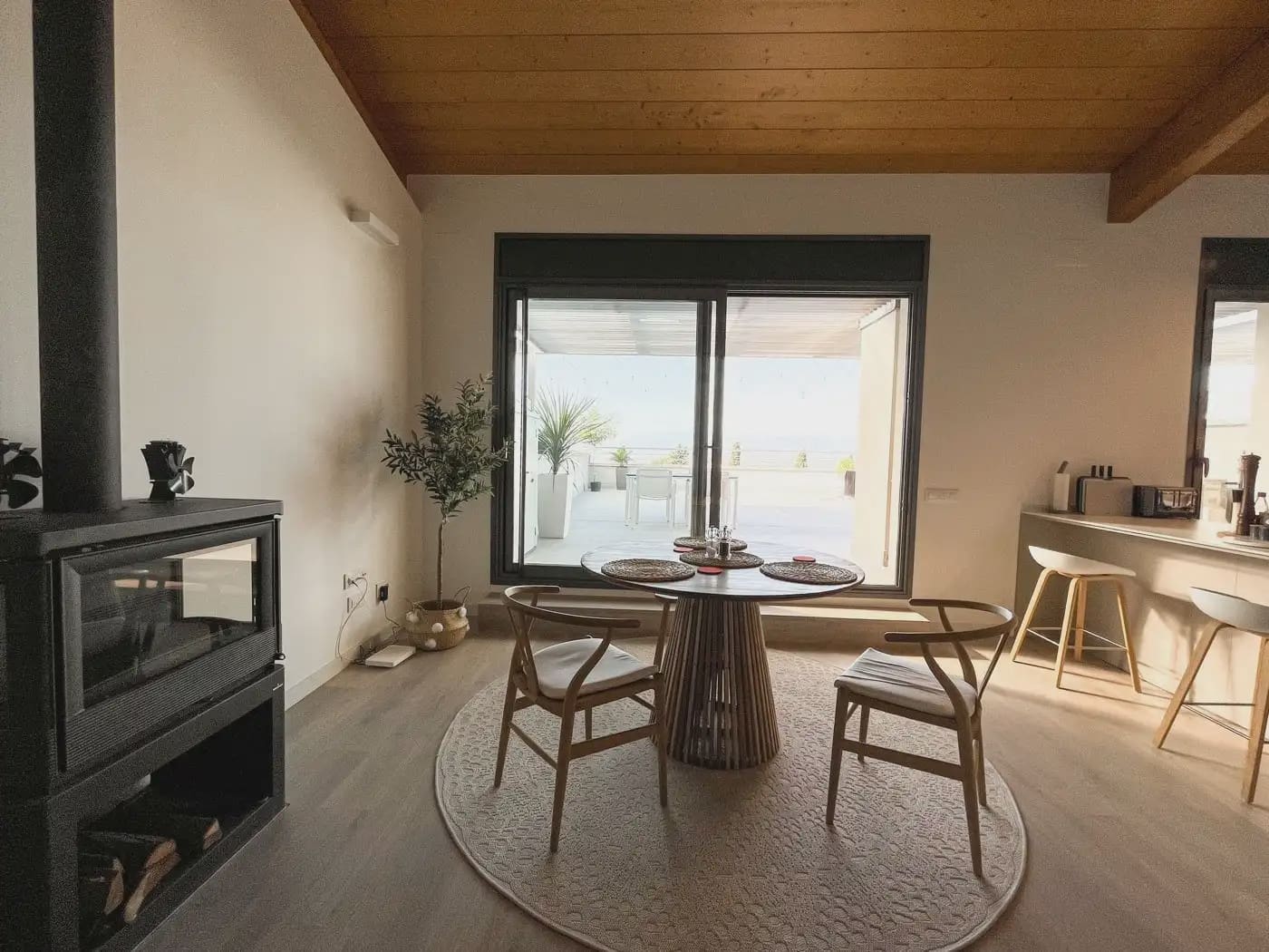 Ático de 2 habitaciones en Girona ciudad en alquiler con garaje - 2.000 € (Ref: 9874041)