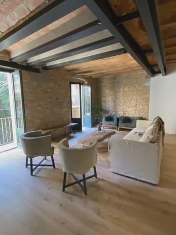 Piso de 3 habitaciones en Girona ciudad en alquiler - 2.315 € (Ref: 9893276)