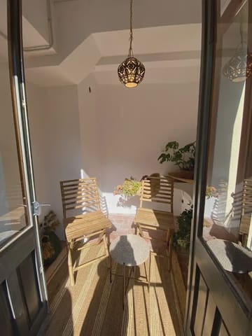 Piso de 3 habitaciones en Girona ciudad en alquiler - 2.315 € (Ref: 9893276)