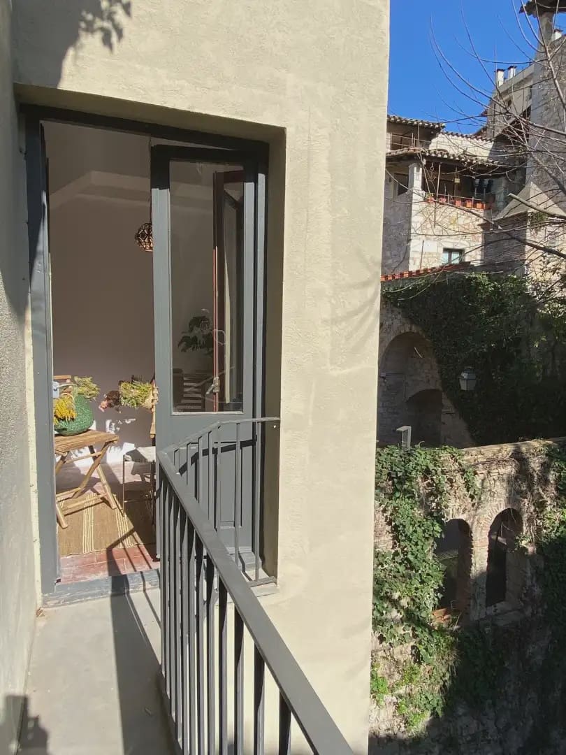 Piso de 3 habitaciones en Girona ciudad en alquiler - 2.315 € (Ref: 9893276)