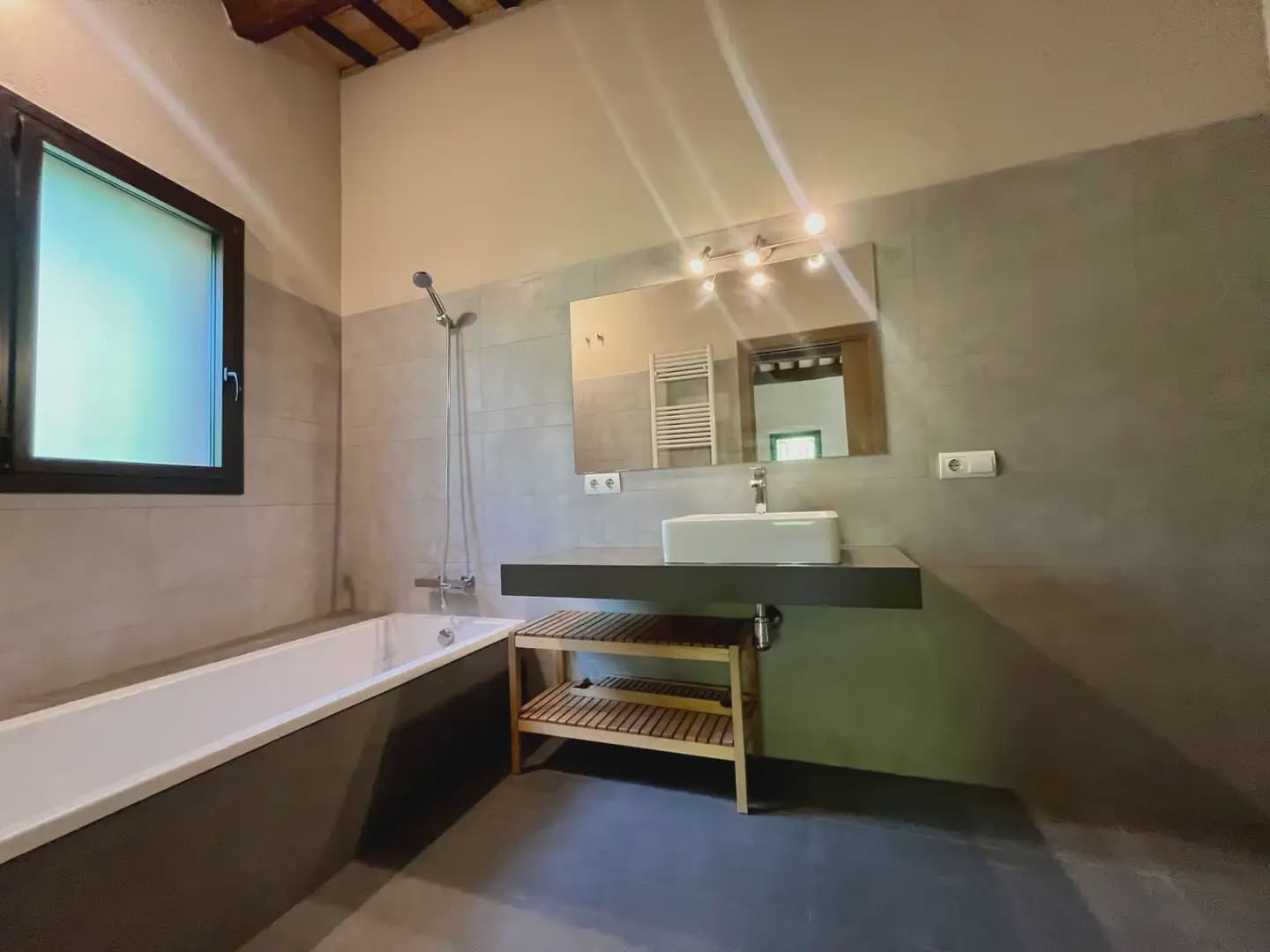 5 slaapkamer Finca/Landhuis te huur in Fornells de la Selva met garage - € 2.500 (Ref: 9906586)