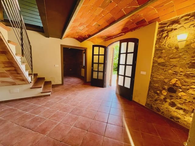 5 slaapkamer Finca/Landhuis te huur in Fornells de la Selva met garage - € 2.500 (Ref: 9906586)