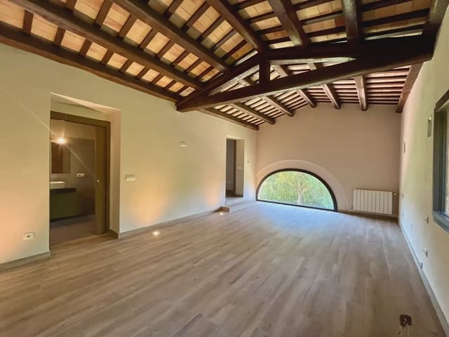 5 slaapkamer Finca/Landhuis te huur in Fornells de la Selva met garage - € 2.500 (Ref: 9906586)