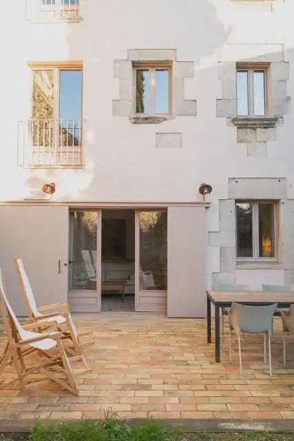 2 slaapkamer Flat te huur in Gerona stad - € 1.900 (Ref: 9911874)