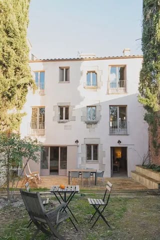 2 slaapkamer Flat te huur in Gerona stad - € 1.900 (Ref: 9911874)