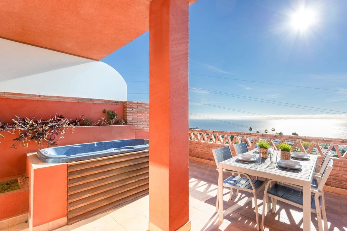 Ático de 3 habitaciones en Fuengirola en venta con piscina garaje - 695.000 € (Ref: 10073236)