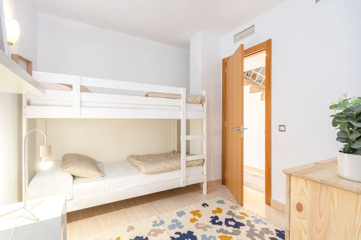 3 bedroom Penthouse for sale in Fuengirola with pool garage - € 695,000 (Ref: 10073236)