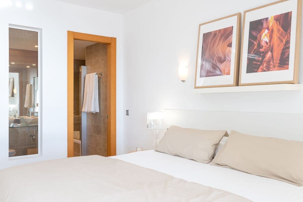 3 bedroom Penthouse for sale in Fuengirola with pool garage - € 695,000 (Ref: 10073236)