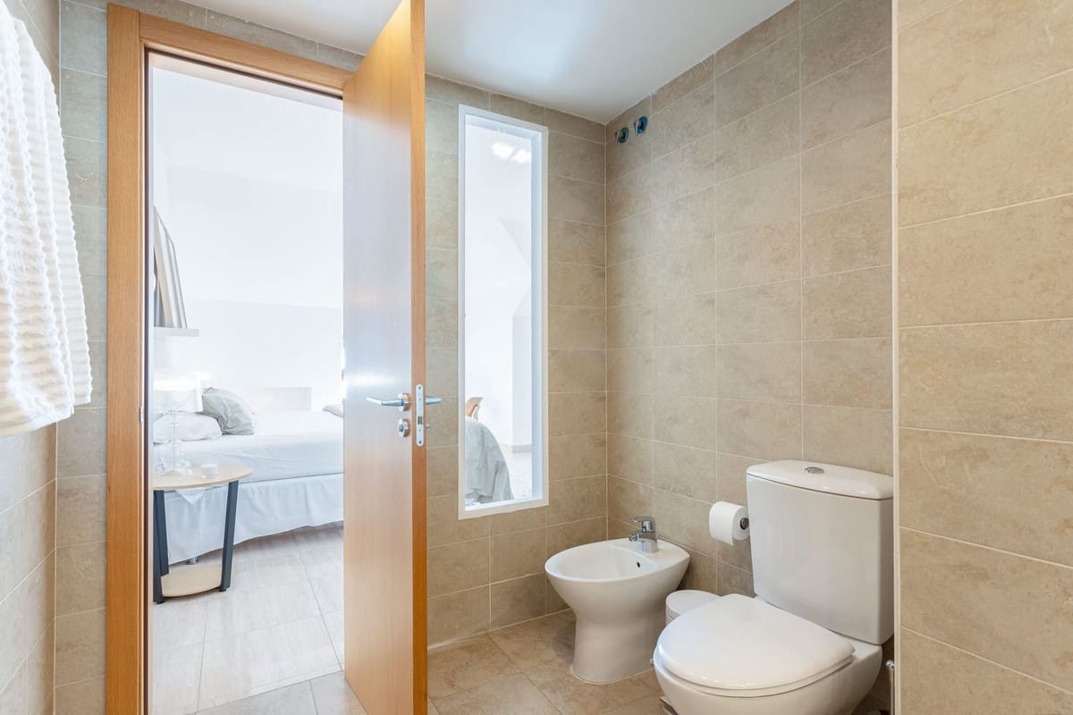 3 bedroom Penthouse for sale in Fuengirola with pool garage - € 695,000 (Ref: 10073236)