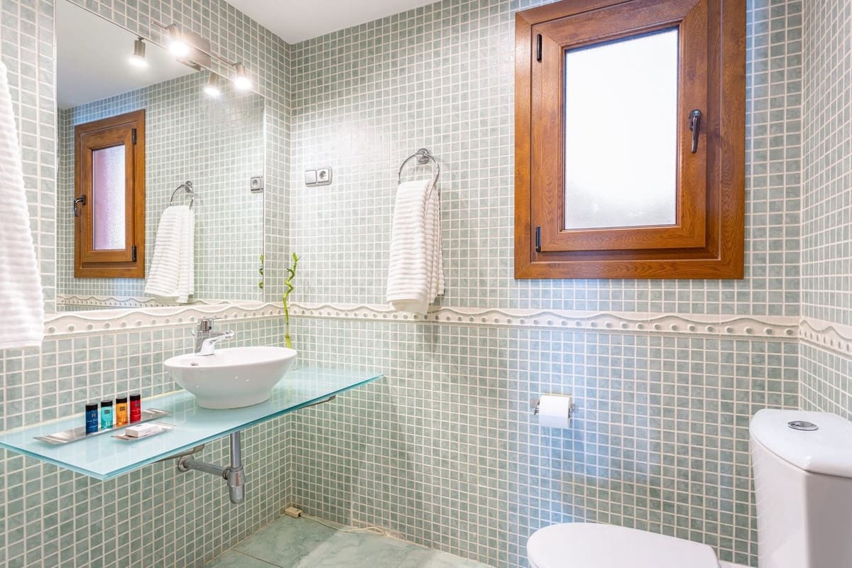 3 bedroom Penthouse for sale in Fuengirola with pool garage - € 695,000 (Ref: 10073236)
