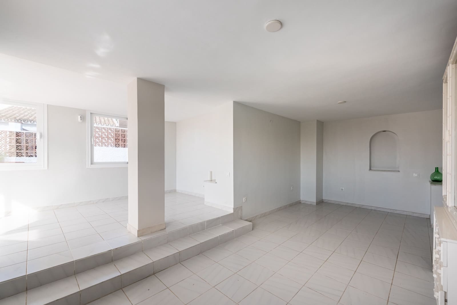 5 chambre Villa/Maison à vendre à La Capellania avec piscine garage - 975 000 € (Ref: 10076965)