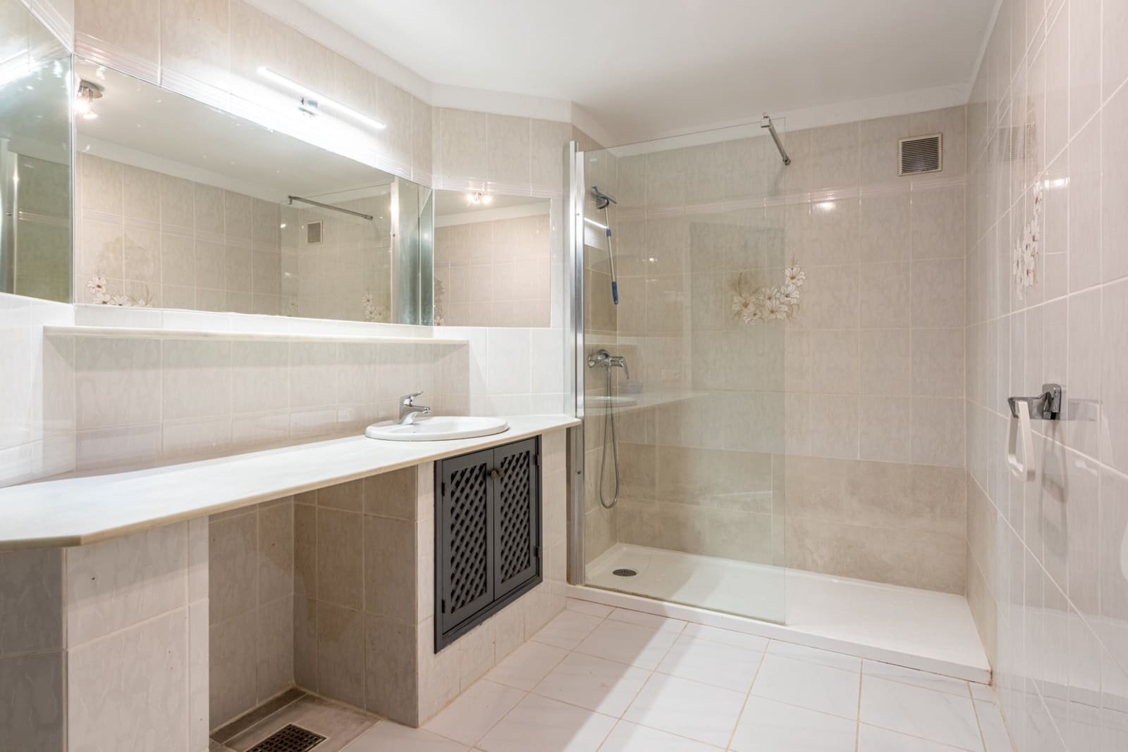 5 chambre Villa/Maison à vendre à La Capellania avec piscine garage - 975 000 € (Ref: 10076965)