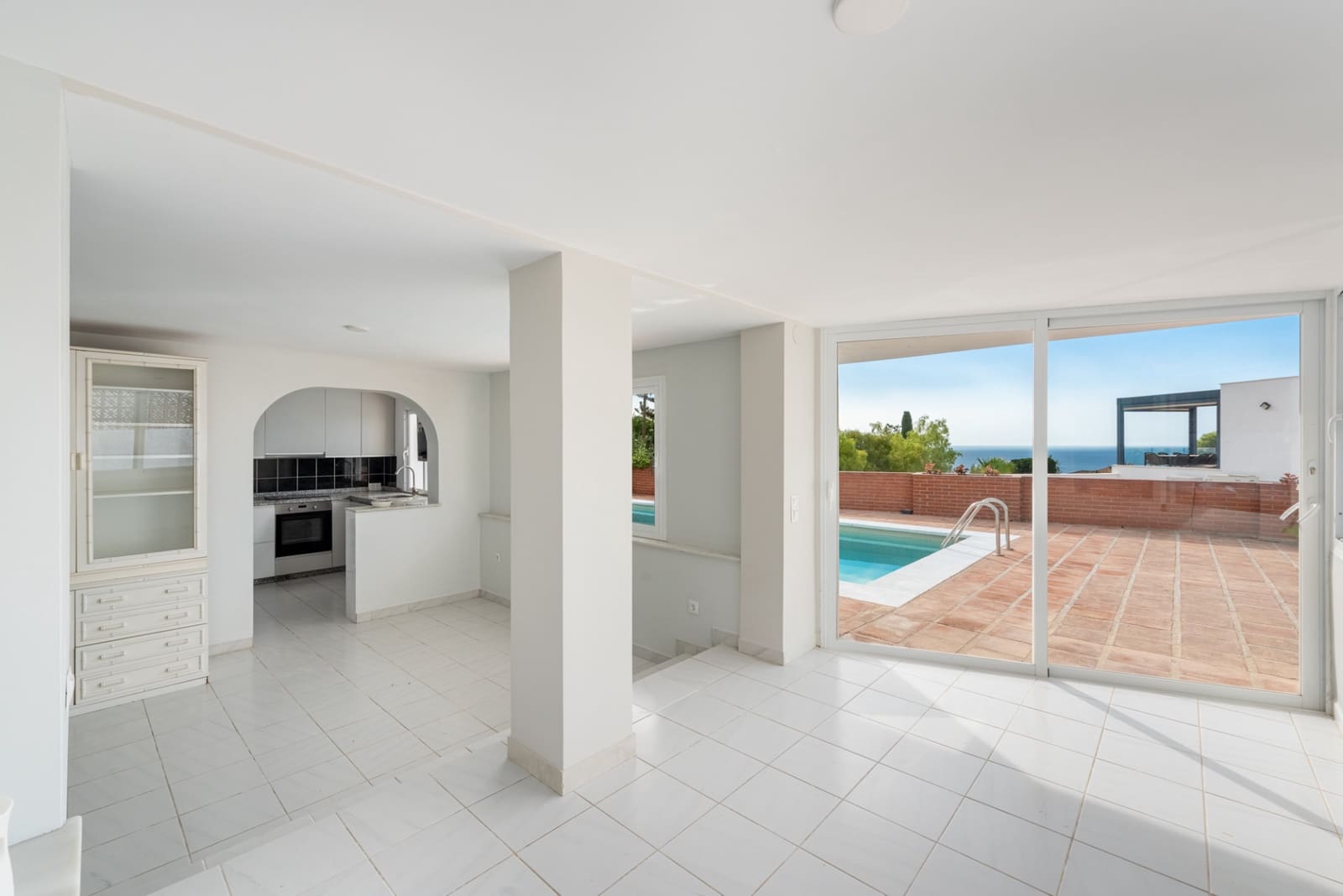 5 chambre Villa/Maison à vendre à La Capellania avec piscine garage - 975 000 € (Ref: 10076965)