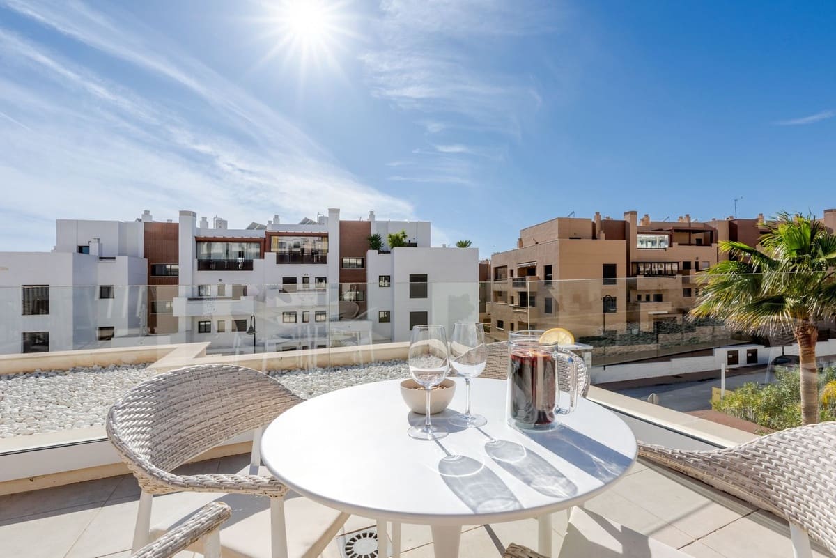 4 Zimmer Haus zu verkaufen in La Cala de Mijas mit Pool Garage - 1.195.000 € (Ref: 10095472)