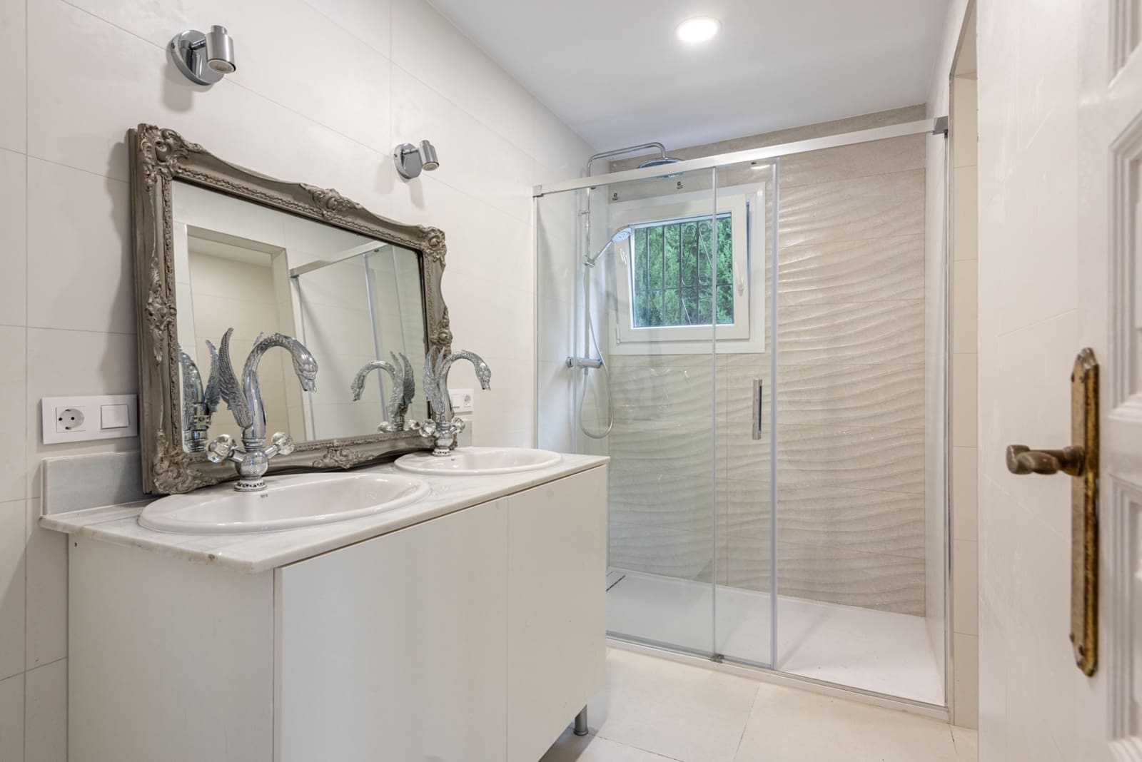 7 soveværelse Villa til salg i Mijas Costa med swimmingpool garage - € 1.650.000 (Ref: 10101151)