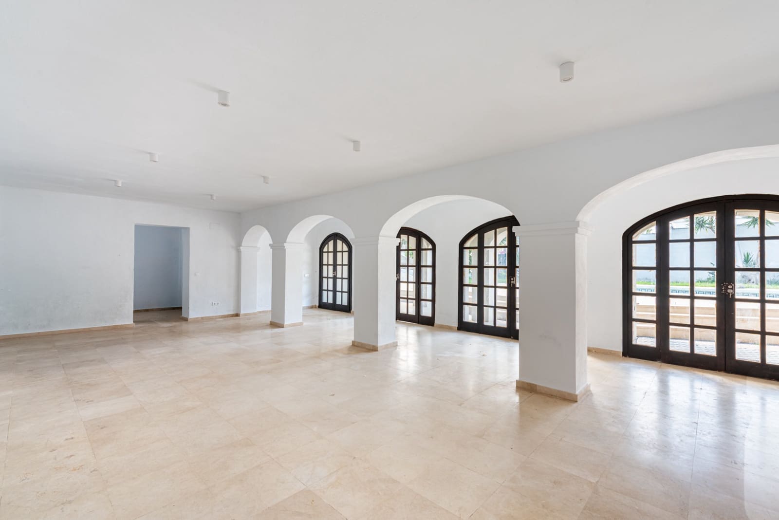 7 soveværelse Villa til salg i Mijas Costa med swimmingpool garage - € 1.650.000 (Ref: 10101151)