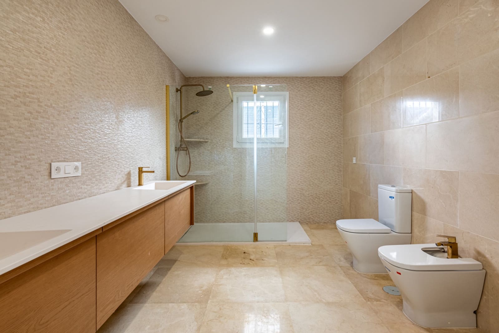7 soveværelse Villa til salg i Mijas Costa med swimmingpool garage - € 1.650.000 (Ref: 10101151)