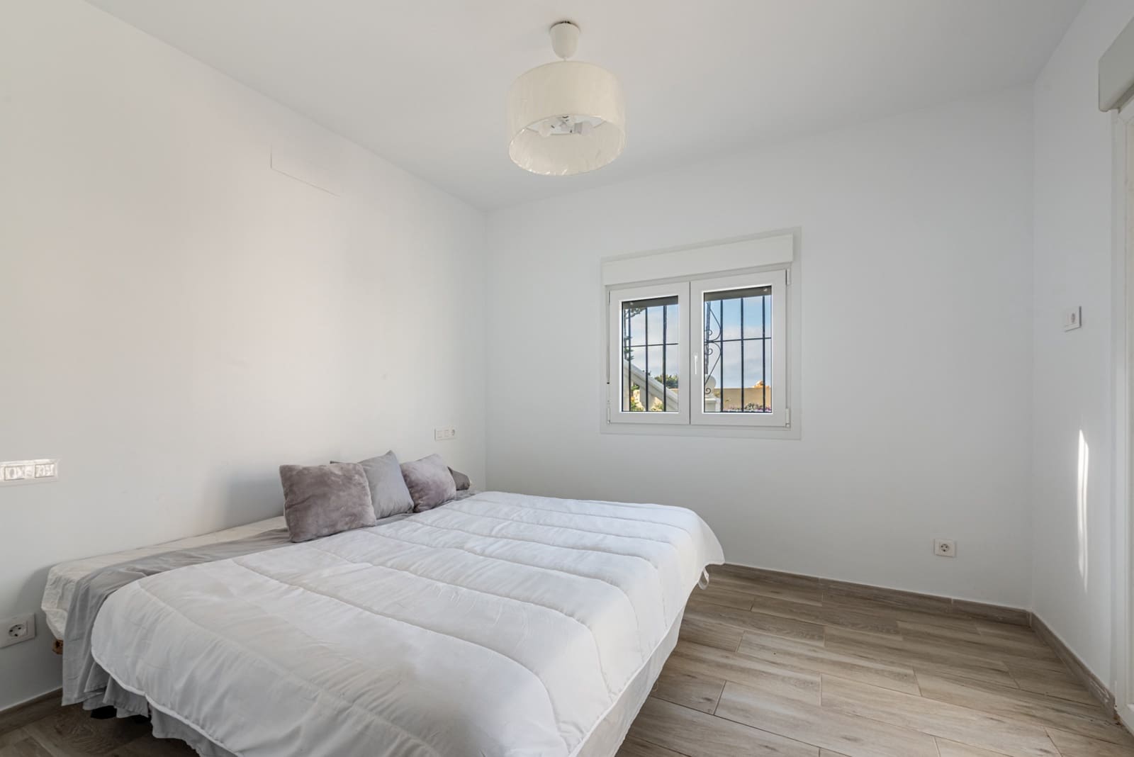 7 soveværelse Villa til salg i Mijas Costa med swimmingpool garage - € 1.650.000 (Ref: 10101151)